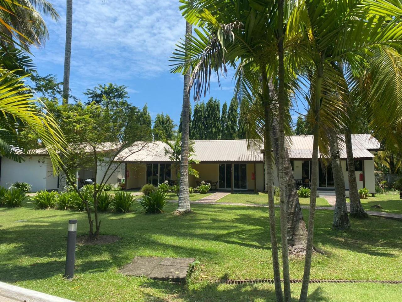 Langkah Syabas Beach Resort Kinarut Exterior photo
