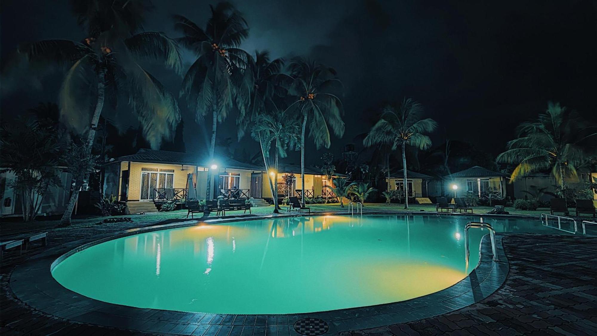 Langkah Syabas Beach Resort Kinarut Exterior photo