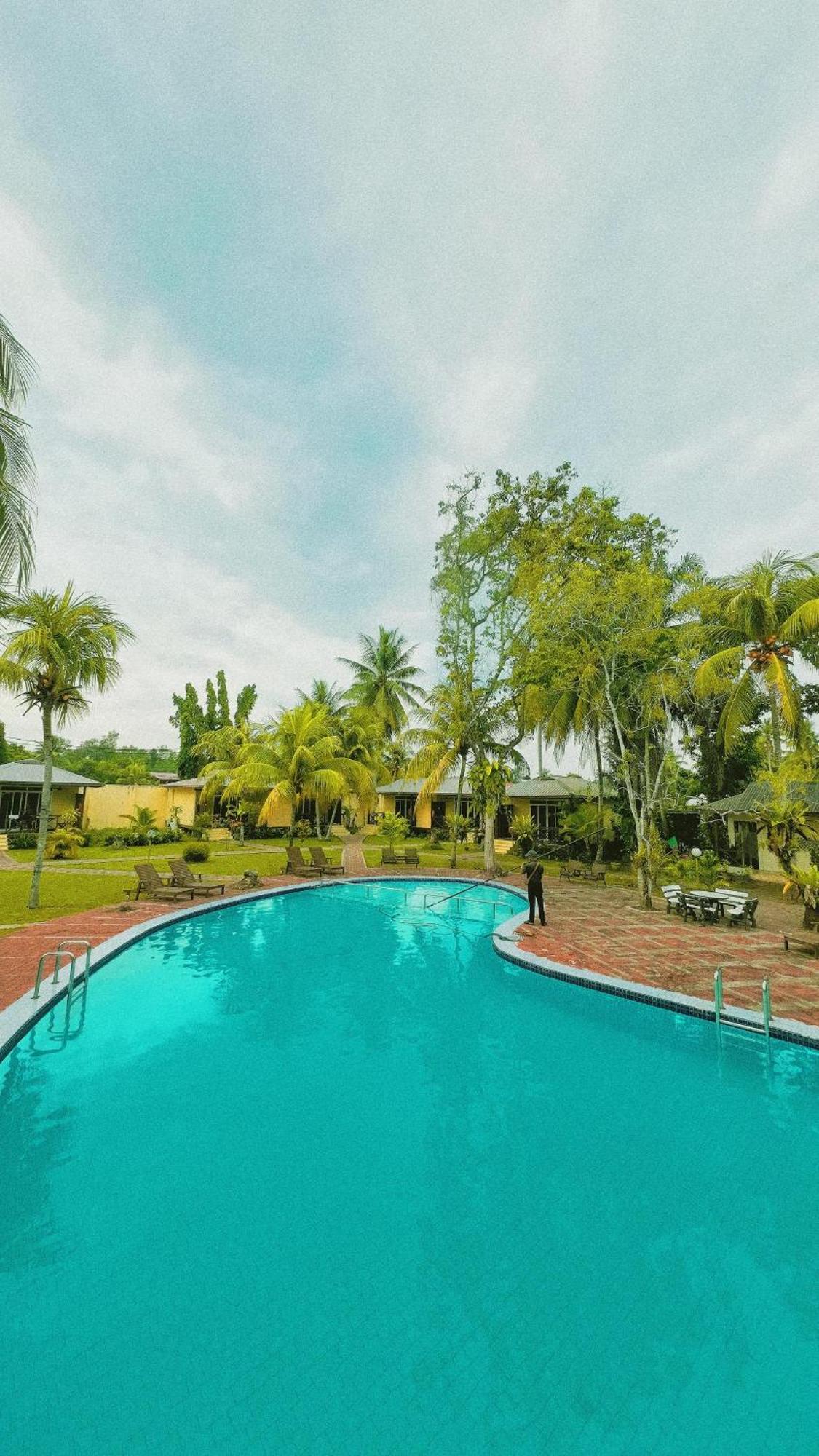 Langkah Syabas Beach Resort Kinarut Exterior photo