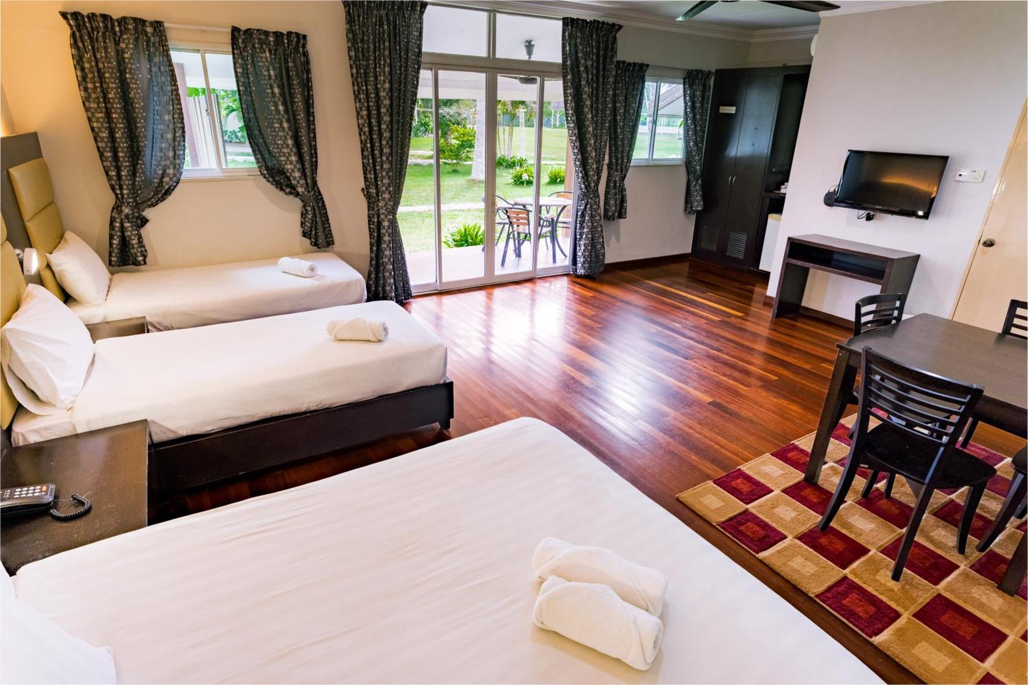 Langkah Syabas Beach Resort Kinarut Exterior photo