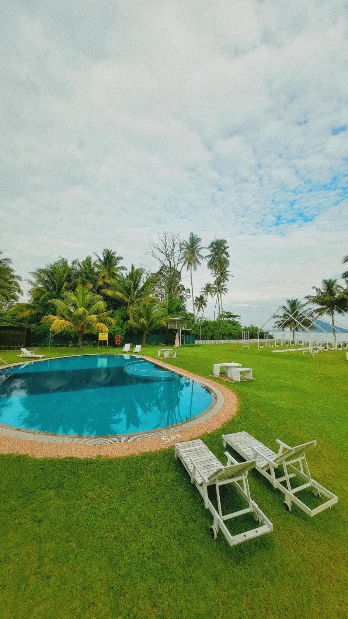 Langkah Syabas Beach Resort Kinarut Exterior photo